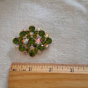 New Ladies Aurora Borealis Rhinestone Pin Diamond shaped  YG ✨️